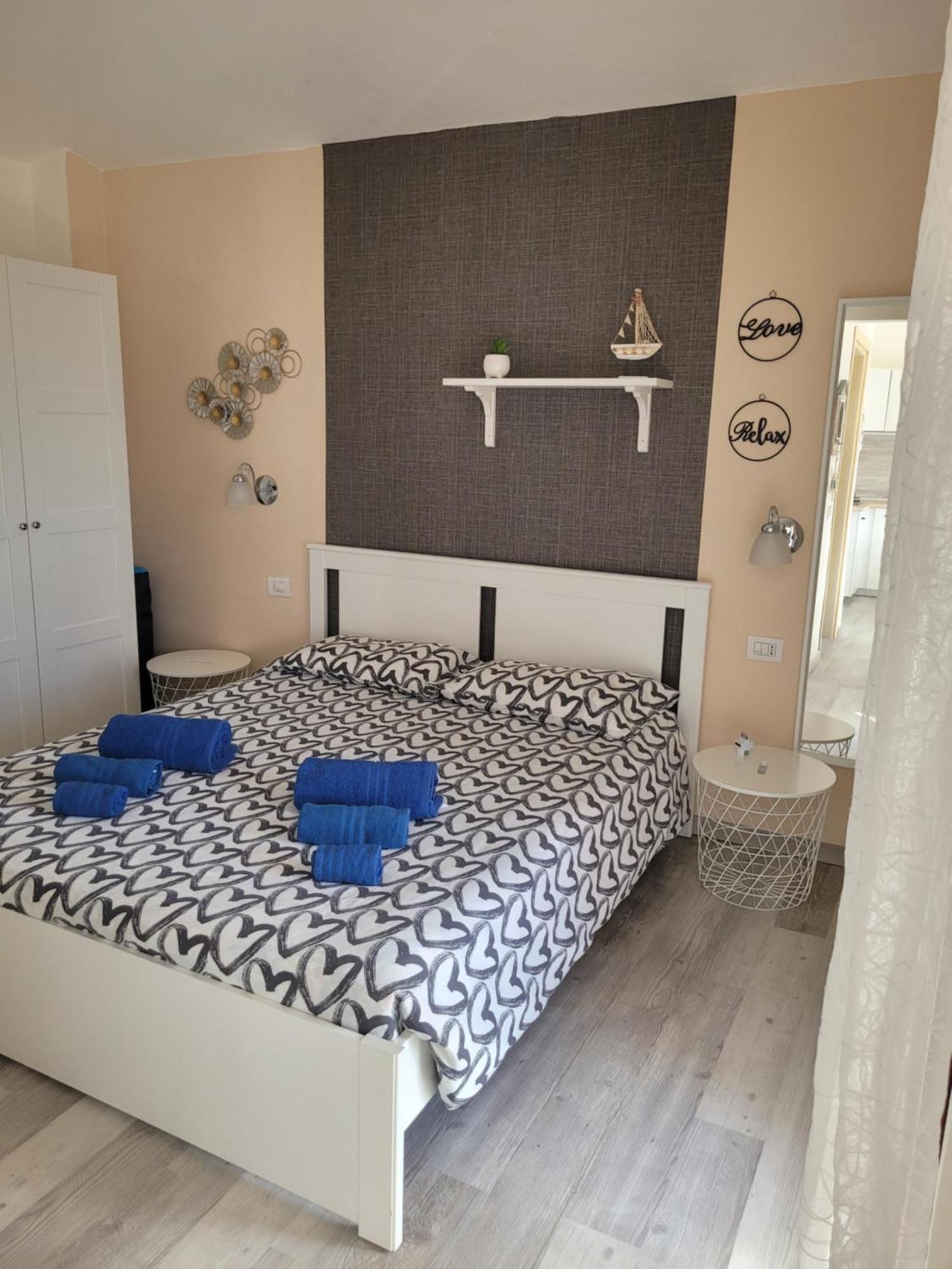 Apartmán Surf House Mirice Vignola Mare Exteriér fotografie