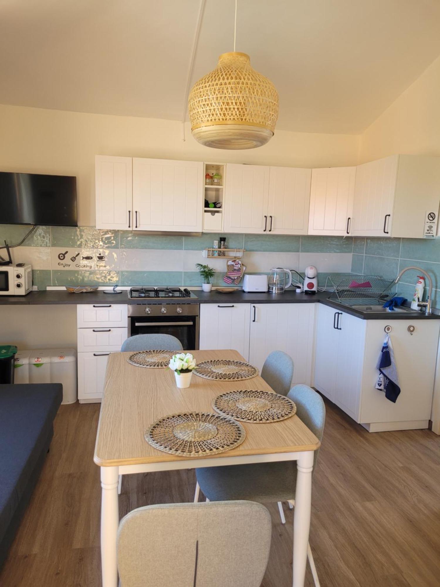 Apartmán Surf House Mirice Vignola Mare Exteriér fotografie