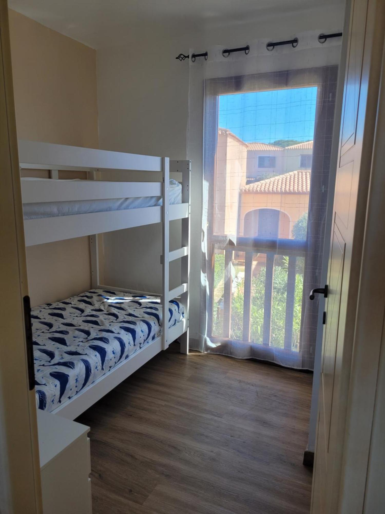 Apartmán Surf House Mirice Vignola Mare Exteriér fotografie