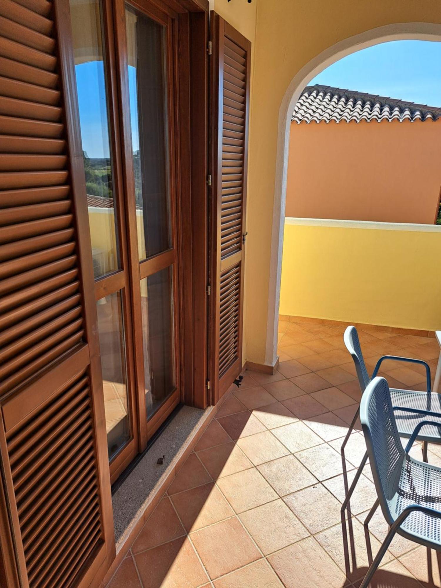 Apartmán Surf House Mirice Vignola Mare Exteriér fotografie